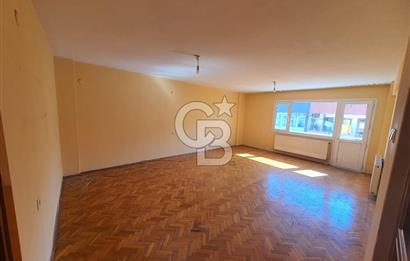 BUCA KOZAĞAÇ MAH. MERKEZİ KONUMDA GENİŞ 4+1 KİRALIK DAİRE