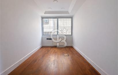 KABATAŞ, SETÜSTÜ'NDE DENİZ ,BOĞAZ ,YARIMADA MANZARALI 4+1 OFİS