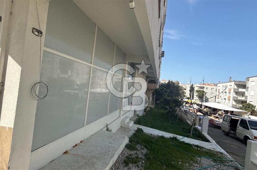 Zeytinalanı Pazar Sokağında Harika Konumlu 75 m2 Satılık Dükkan