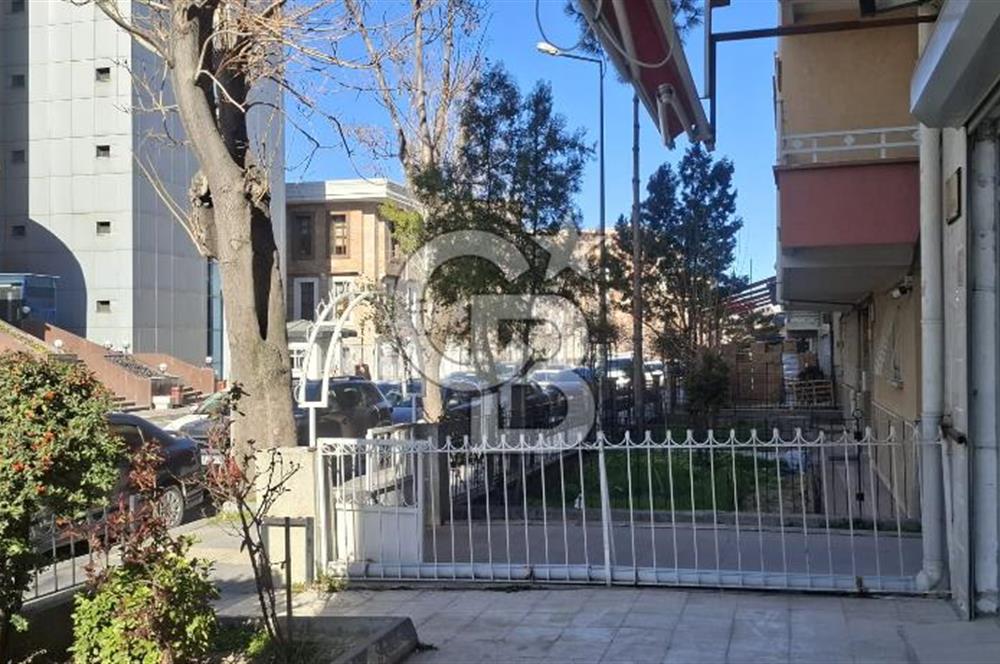 ZÜBEYDE HANIM MAHALLESİ SATILIK DÜKKAN-MAĞAZA