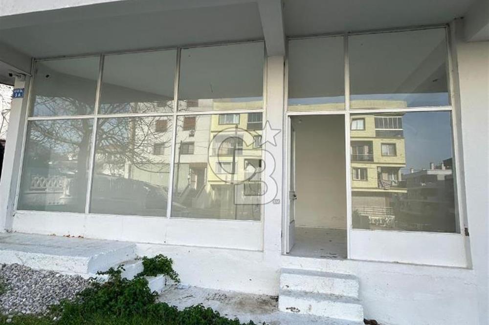 Zeytinalanı Pazar Sokağında Harika Konumlu 75 m2 Satılık Dükkan