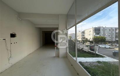 Zeytinalanı Pazar Sokağında Harika Konumlu 75 m2 Satılık Dükkan