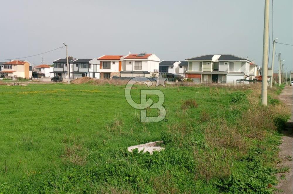AYVALIK ALTINOVA SAHİL BÖLGESİNDE KÖŞE KONUM VİLLA ARSASI