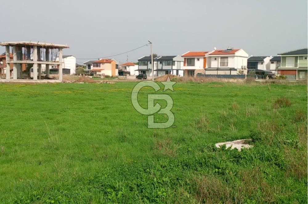 AYVALIK ALTINOVA SAHİL BÖLGESİNDE KÖŞE KONUM VİLLA ARSASI