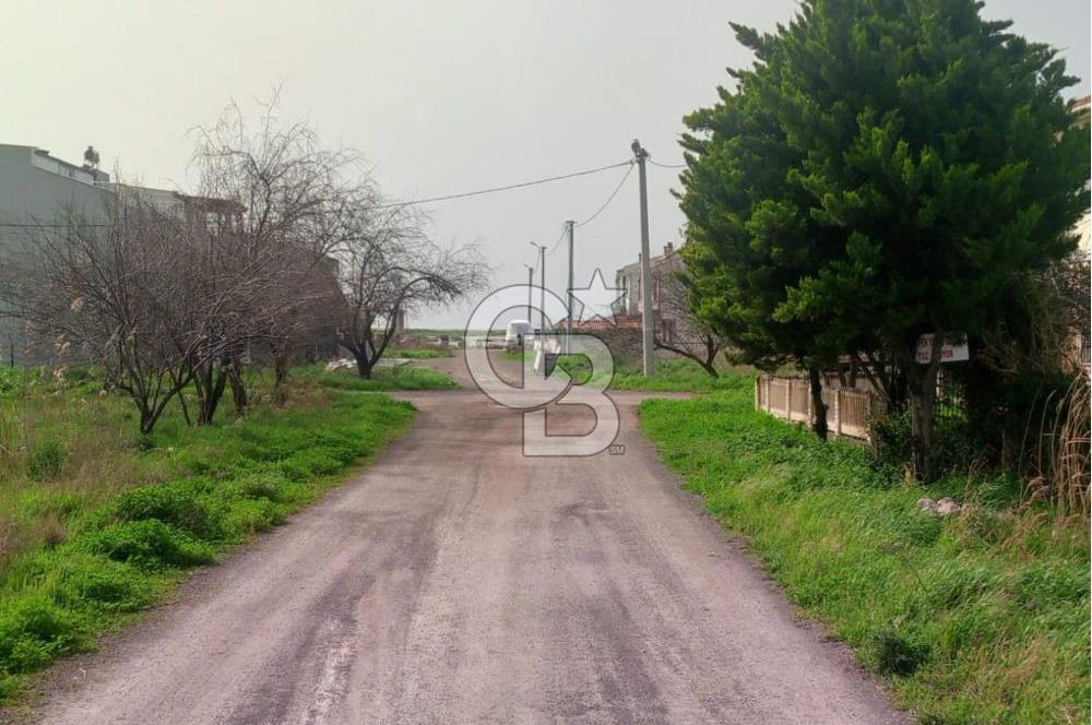 AYVALIK ALTINOVA SAHİL BÖLGESİNDE KÖŞE KONUM VİLLA ARSASI