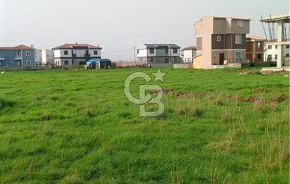 AYVALIK ALTINOVA SAHİL BÖLGESİNDE KÖŞE KONUM VİLLA ARSASI