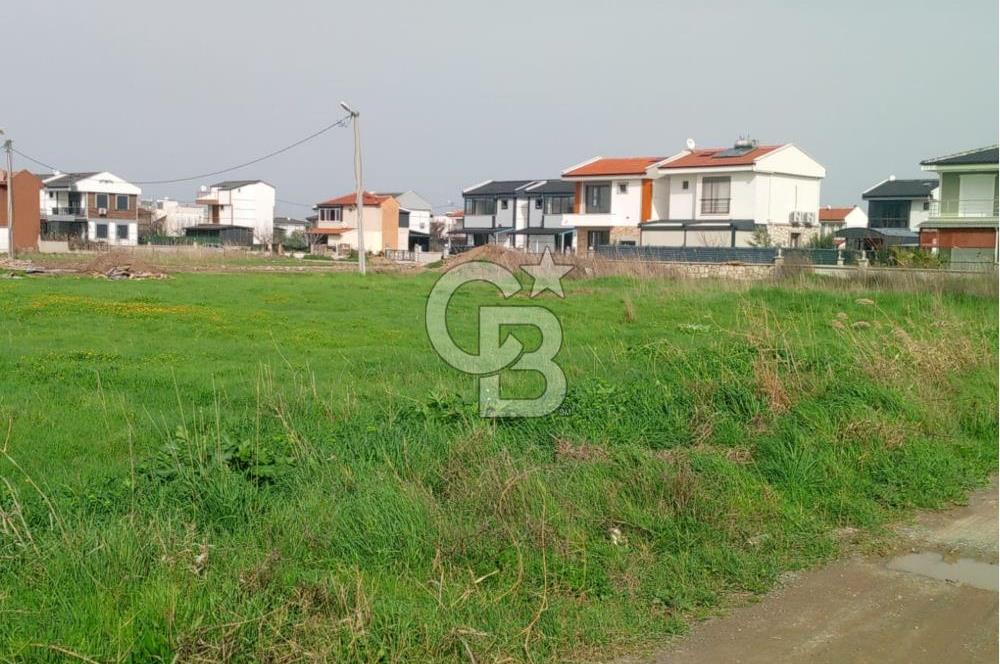 AYVALIK ALTINOVA SAHİL BÖLGESİNDE KÖŞE KONUM VİLLA ARSASI