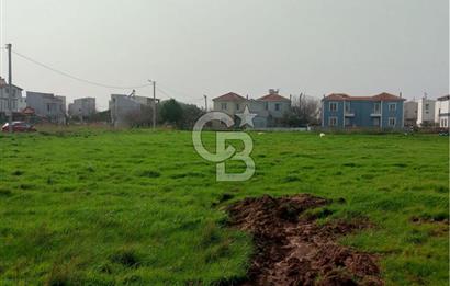AYVALIK ALTINOVA SAHİL BÖLGESİNDE KÖŞE KONUM VİLLA ARSASI