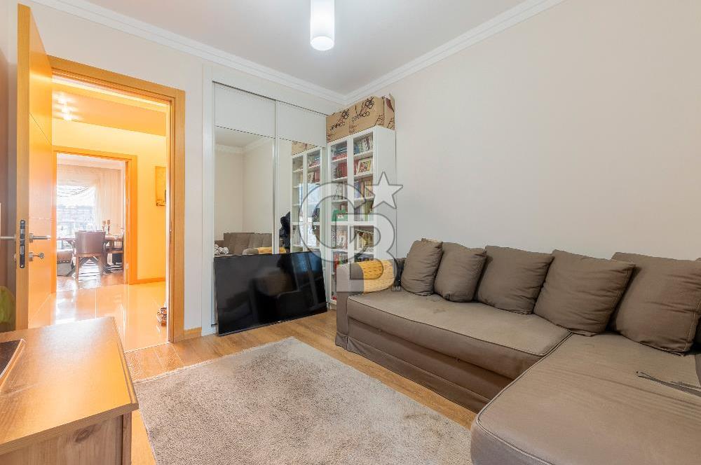 Mavişehir Modern 2 Sitesinde Havuz ve Peyzaj Cepheli Satılık 3+1