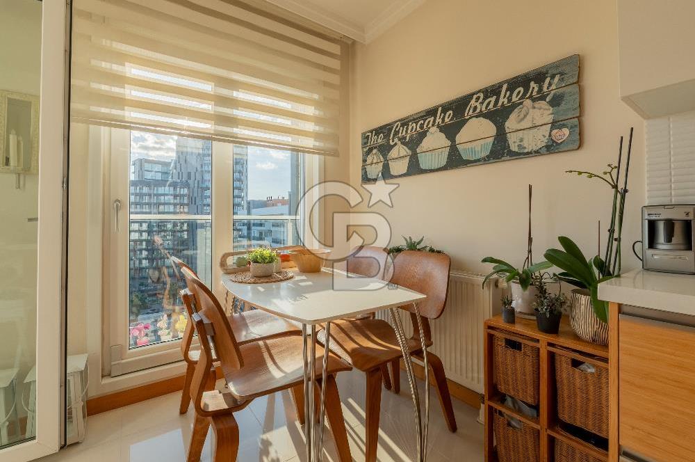 Mavişehir Modern 2 Sitesinde Havuz ve Peyzaj Cepheli Satılık 3+1