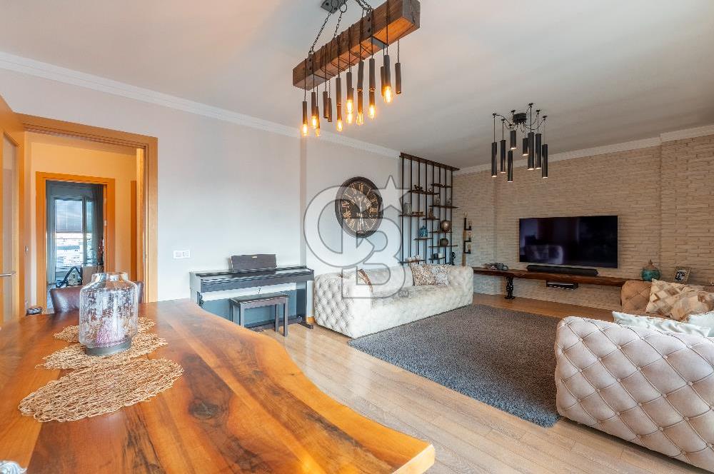 Mavişehir Modern 2 Sitesinde Havuz ve Peyzaj Cepheli Satılık 3+1