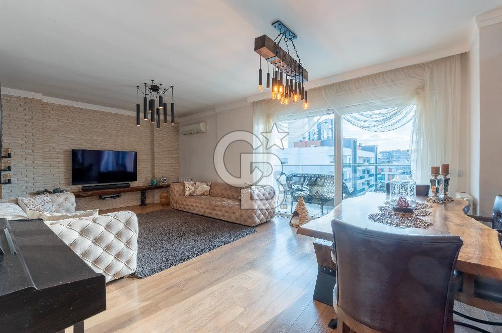Mavişehir Modern 2 Sitesinde Havuz ve Peyzaj Cepheli Satılık 3+1