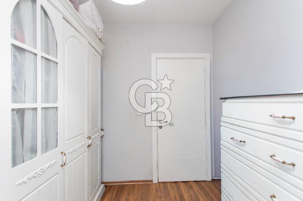 Menemen Ulukent Havuzlu Site İçerisinde Satılık 3+1 Daire