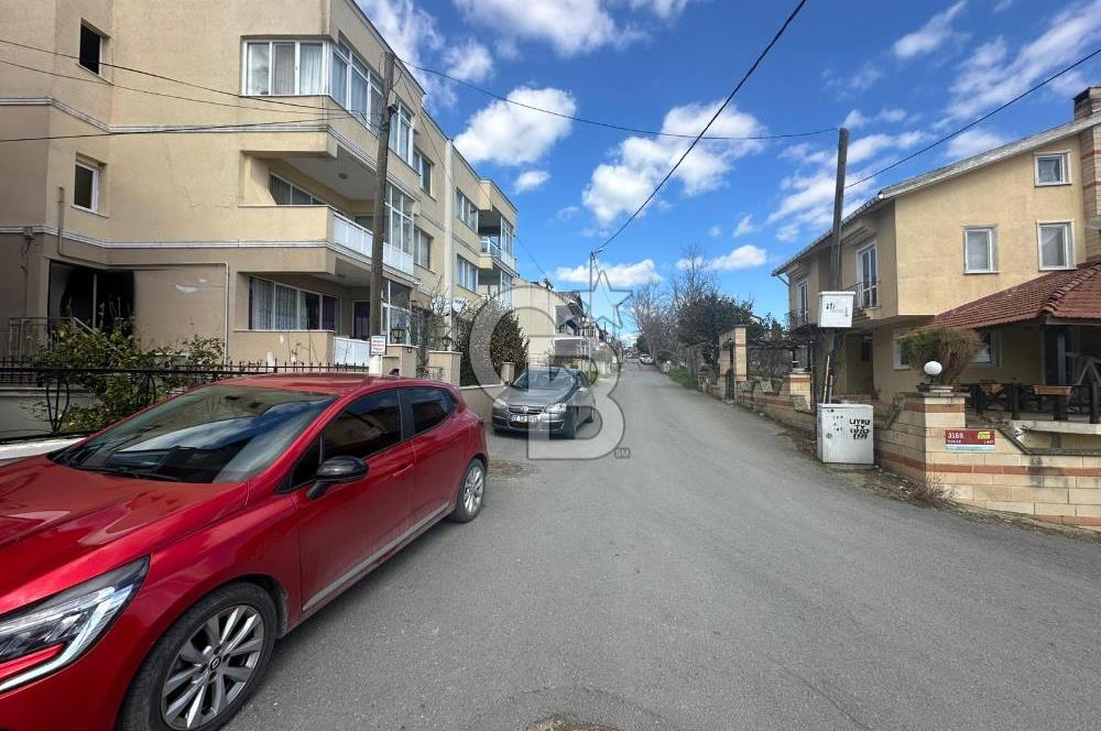 Silivri Selimpaşa’da Deniz Manzaralı, İşyeri + Konut Kullanımlı Satılık Bina – İmarlı Arsa Avantajı