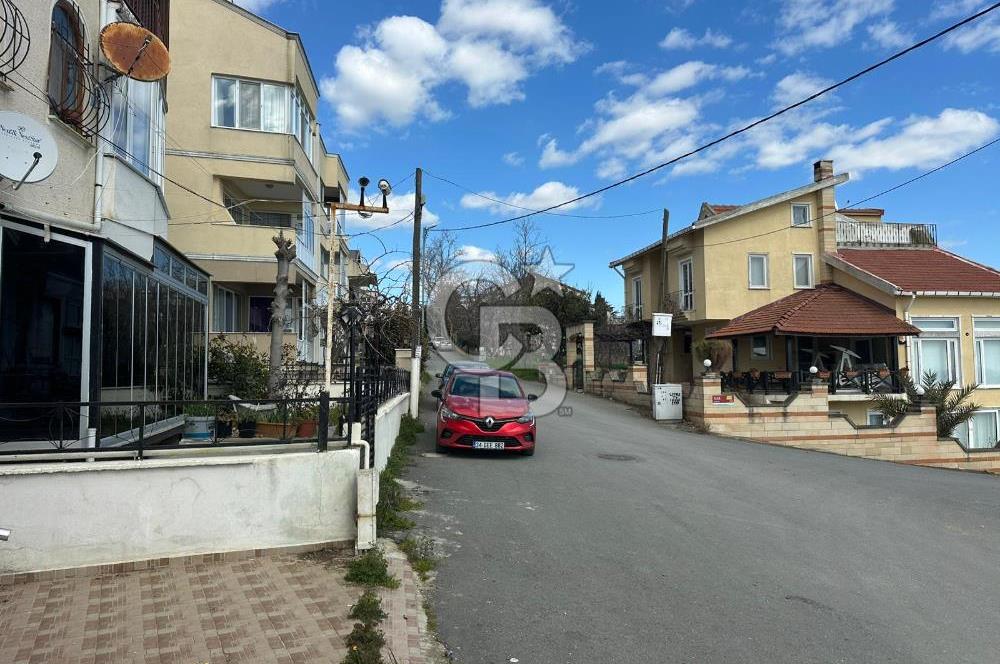 Silivri Selimpaşa’da Deniz Manzaralı, İşyeri + Konut Kullanımlı Satılık Bina – İmarlı Arsa Avantajı