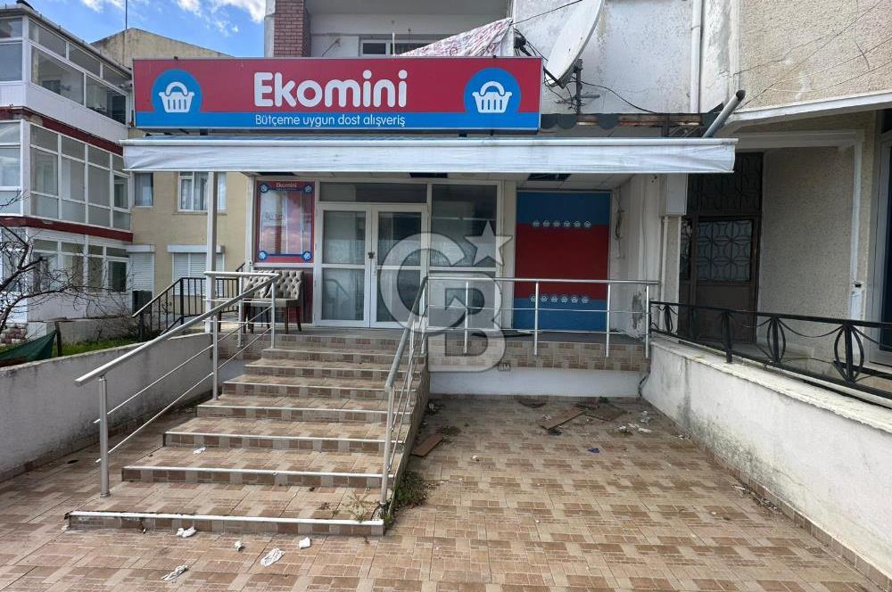 Silivri Selimpaşa’da Deniz Manzaralı, İşyeri + Konut Kullanımlı Satılık Bina – İmarlı Arsa Avantajı