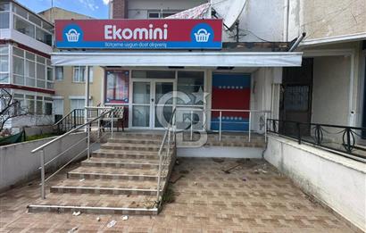 Silivri Selimpaşa’da Deniz Manzaralı, İşyeri + Konut Kullanımlı Satılık Bina – İmarlı Arsa Avantajı