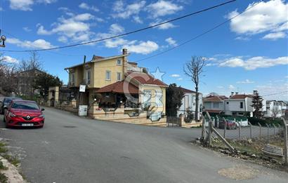 Silivri Selimpaşa’da Deniz Manzaralı, İşyeri + Konut Kullanımlı Satılık Bina – İmarlı Arsa Avantajı