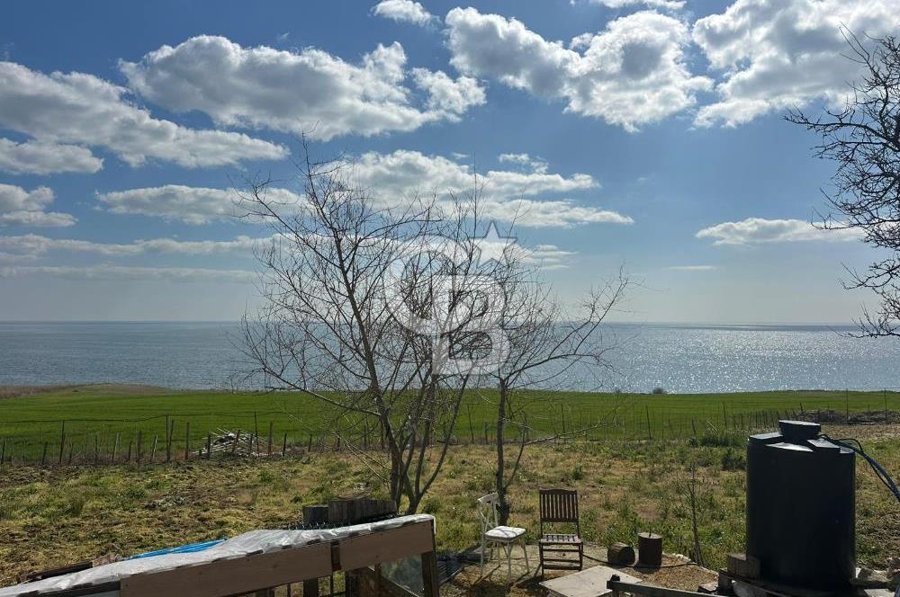 Silivri Selimpaşa’da Deniz Manzaralı, İşyeri + Konut Kullanımlı Satılık Bina – İmarlı Arsa Avantajı