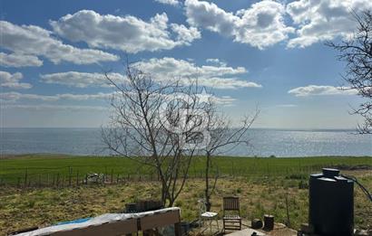 Silivri Selimpaşa’da Deniz Manzaralı, İşyeri + Konut Kullanımlı Satılık Bina – İmarlı Arsa Avantajı