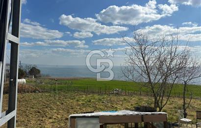 Silivri Selimpaşa’da Deniz Manzaralı, İşyeri + Konut Kullanımlı Satılık Bina – İmarlı Arsa Avantajı