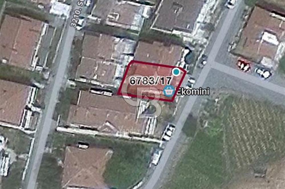 Silivri Selimpaşa’da Deniz Manzaralı, İşyeri + Konut Kullanımlı Satılık Bina – İmarlı Arsa Avantajı