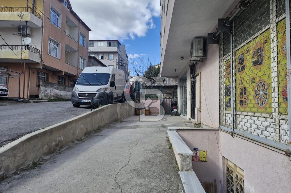 GEBZE KÖŞKLÜÇEŞME YENİBAĞDAT CD ÜZERİNDE 60M2 KİRALIK DÜKKAN