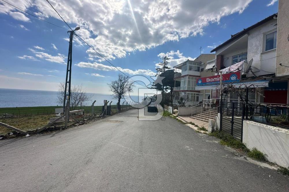 Silivri Selimpaşa’da Deniz Manzaralı, İşyeri + Konut Kullanımlı Satılık Bina – İmarlı Arsa Avantajı