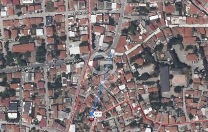 URLA YENİ MAHALLEDE SANAT SOKAĞINA ÇOK YAKIN SATILIK AVLULU EV