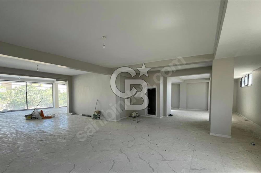 TAŞOLUK MERKEZDE KİRALIK İKİ KATLI TİCARİ DÜKKAN