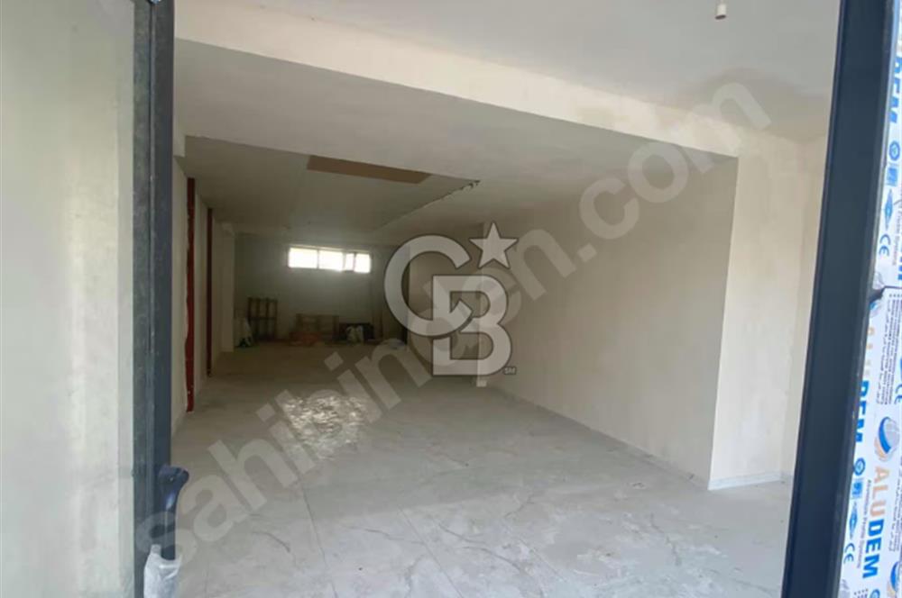 TAŞOLUK MERKEZDE KİRALIK İKİ KATLI TİCARİ DÜKKAN