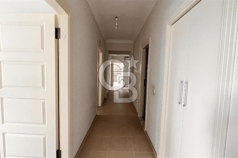 Derebahçe Mavikent Sitesinde Satılık 4+1 Daire