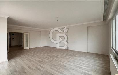 Derebahçe Mavikent Sitesinde Satılık 4+1 Daire