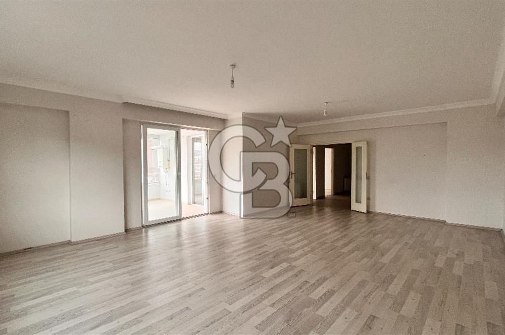 Derebahçe Mavikent Sitesinde Satılık 4+1 Daire