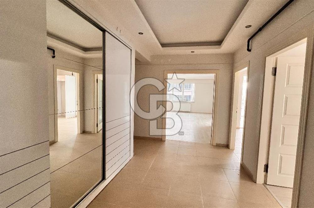 Derebahçe Mavikent Sitesinde Satılık 4+1 Daire