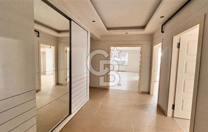 Derebahçe Mavikent Sitesinde Satılık 4+1 Daire