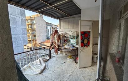 İzmir Karşıyaka Şemikler' de 2+1 90m² Kiralık Daire CB PH