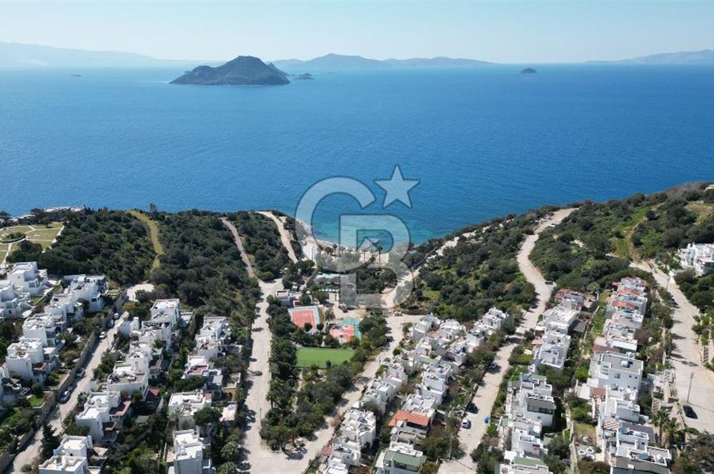 Bodrum Gümüşlük Kadıkalesi Eşsiz Manzaralı SATILIK Tripleks Villa