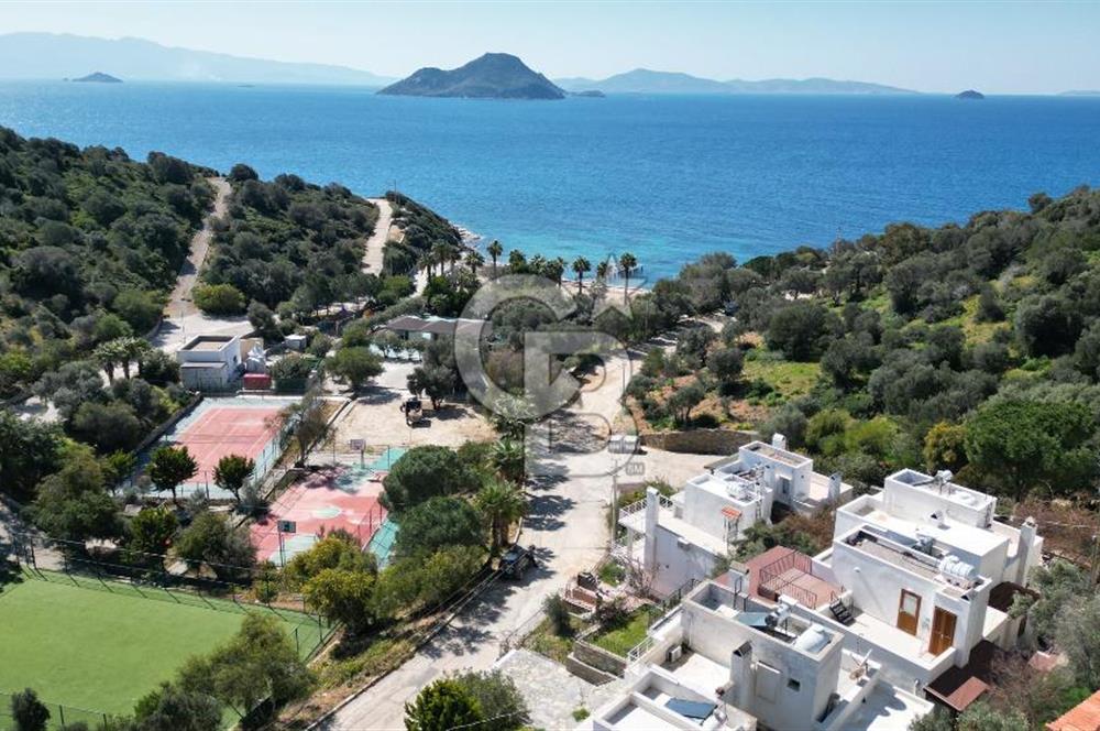 Bodrum Gümüşlük Kadıkalesi Eşsiz Manzaralı SATILIK Tripleks Villa