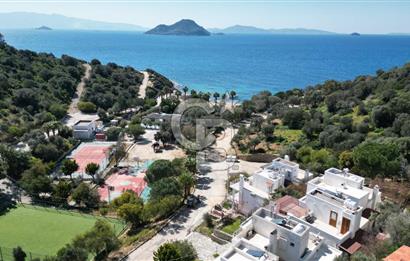 Bodrum Gümüşlük Kadıkalesi Eşsiz Manzaralı SATILIK Tripleks Villa