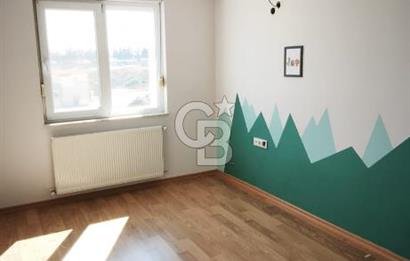 GÖKSU'DA HAVUZLU,DOĞALGAZLI KATTA GENİŞ 2+1 KİRALIK DAİRE !!! 