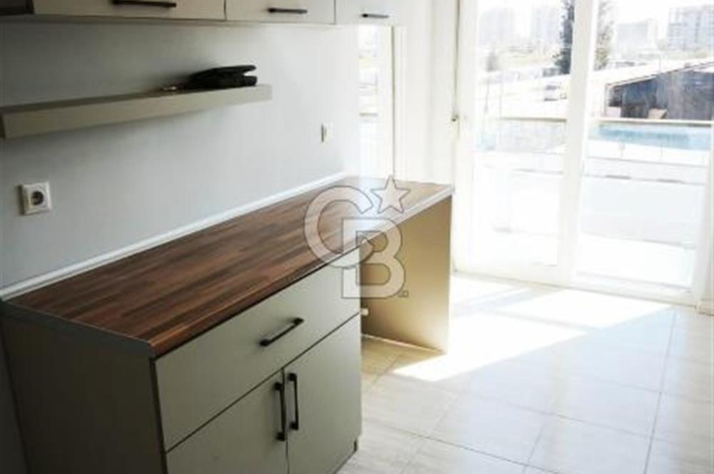 GÖKSU'DA HAVUZLU,DOĞALGAZLI KATTA GENİŞ 2+1 KİRALIK DAİRE !!! 