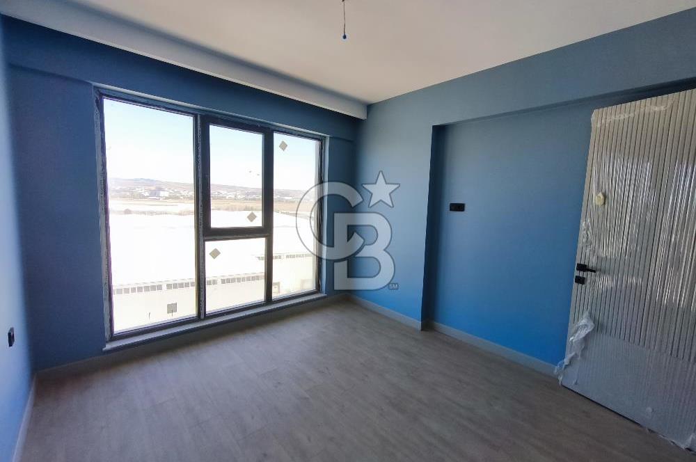 Havalimanına 2 Dakika Kiralık 2+1 Daire Açık Otopark