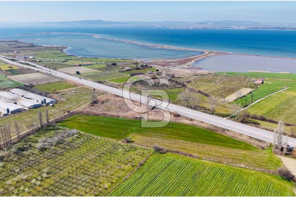  ÇARDAK’TA ANA YOLA CEPHELİ YATIRIMLIK SATILIK TARLALAR