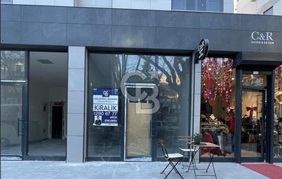 Suadiye Emin Ali Paşa Caddesi Süper Konumda Kiralık Dükkan