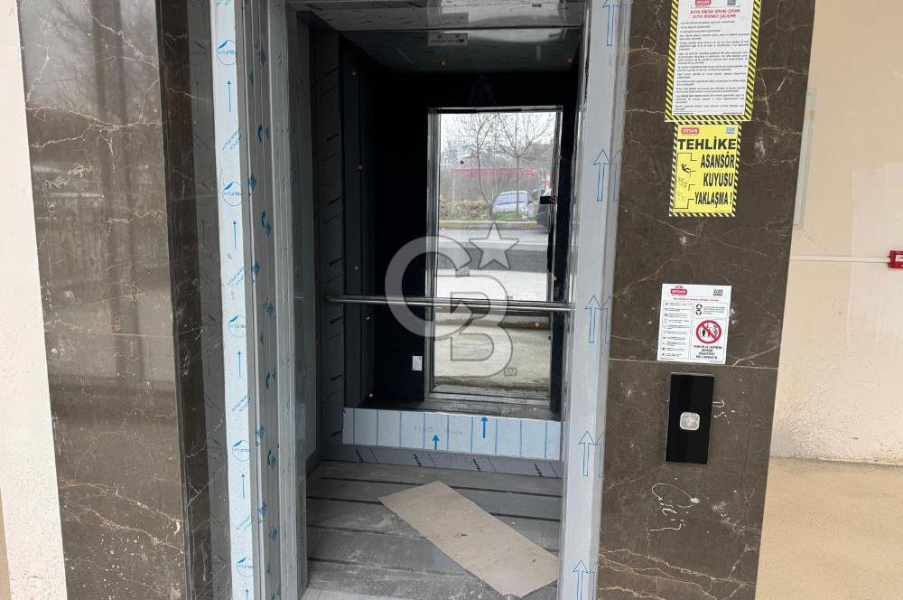 Sancaktepe Osmangazi ve Aslı Türk Caddesine Cephe Kiralık Dükkan