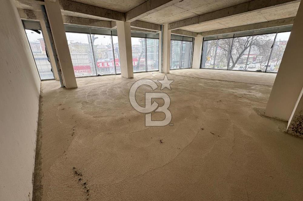 Sancaktepe Osmangazi ve Aslı Türk Caddesine Cephe Kiralık Dükkan