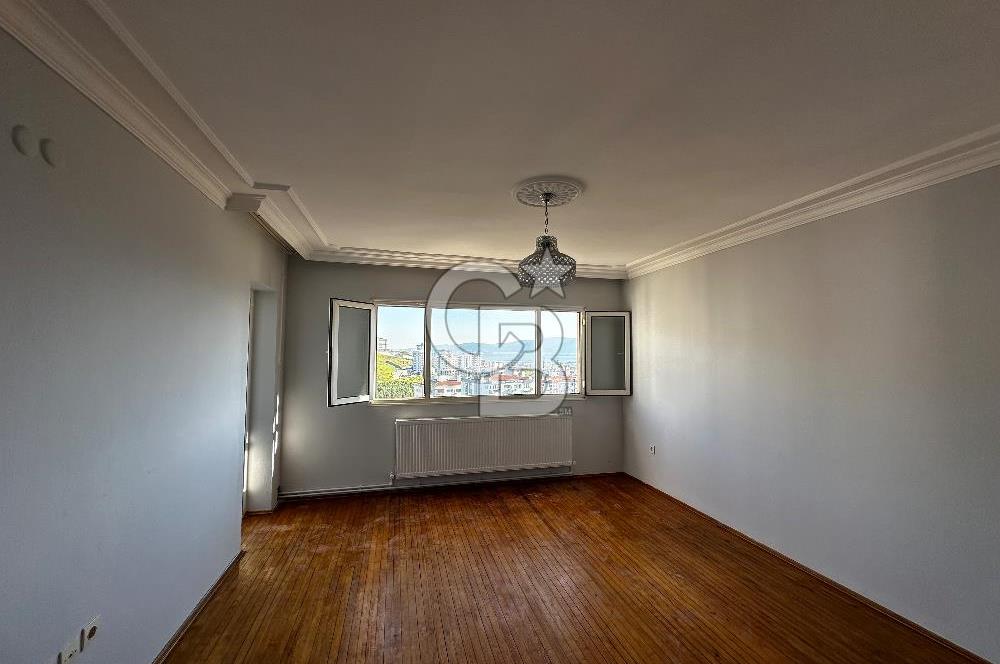 Çiğli Evka 5’te Deniz Manzaralı  2+1 Kiralık Daire Doğalgaz Asansörlü 