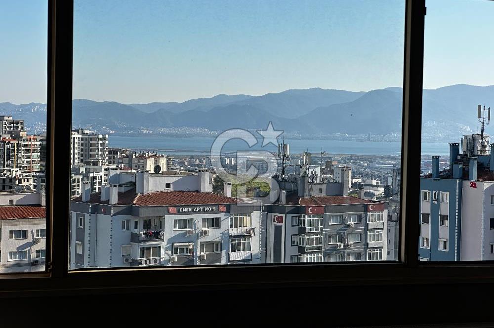 Çiğli Evka 5’te Deniz Manzaralı  2+1 Kiralık Daire Doğalgaz Asansörlü 