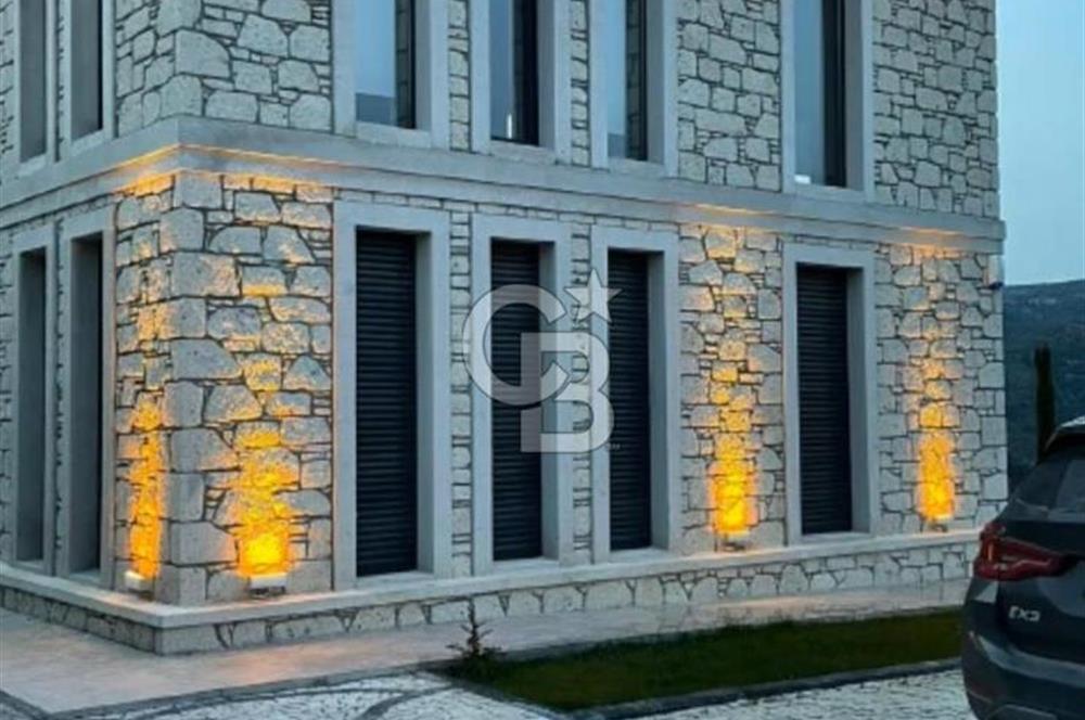 EVONA'DAN MANİSA KARAKOCA'DA MUHTEŞEM DOĞA MANZARALI VİLLA